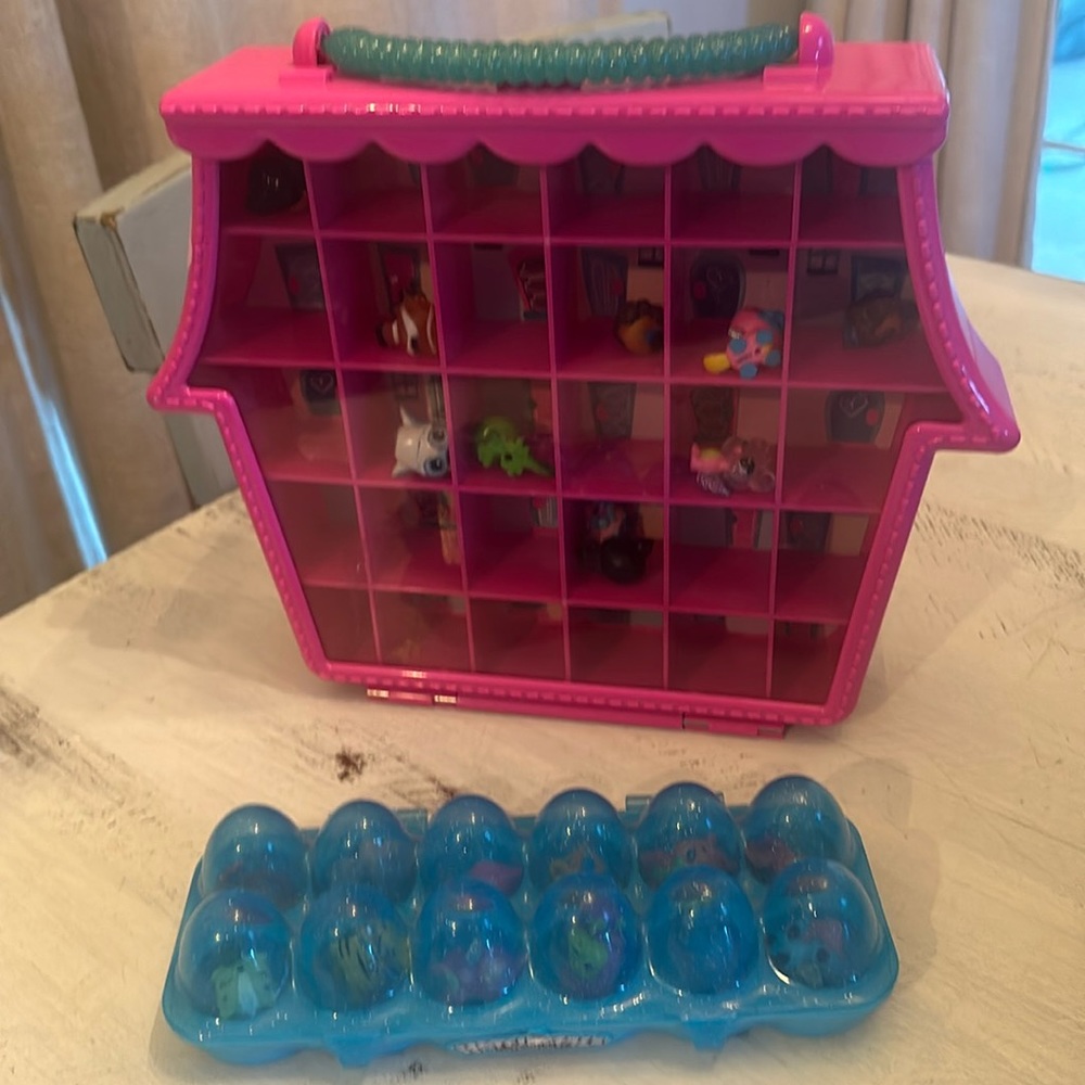 Hatchimal, doorable, collectibles.
